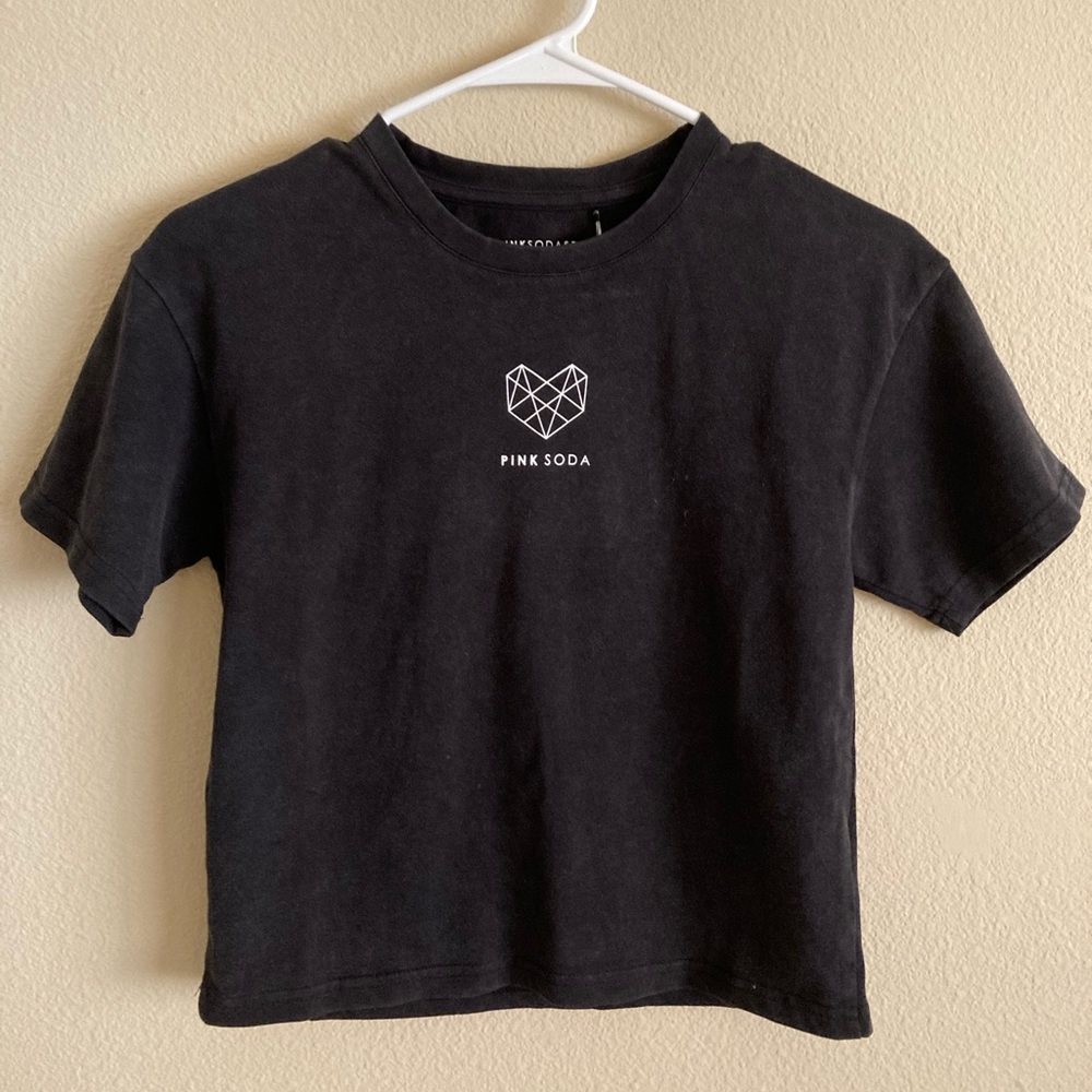 Pink Soda wash crop tee